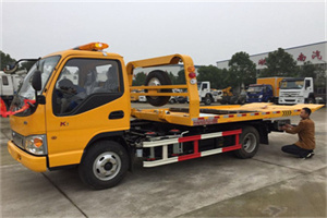 雁塔哪里有拖车服务